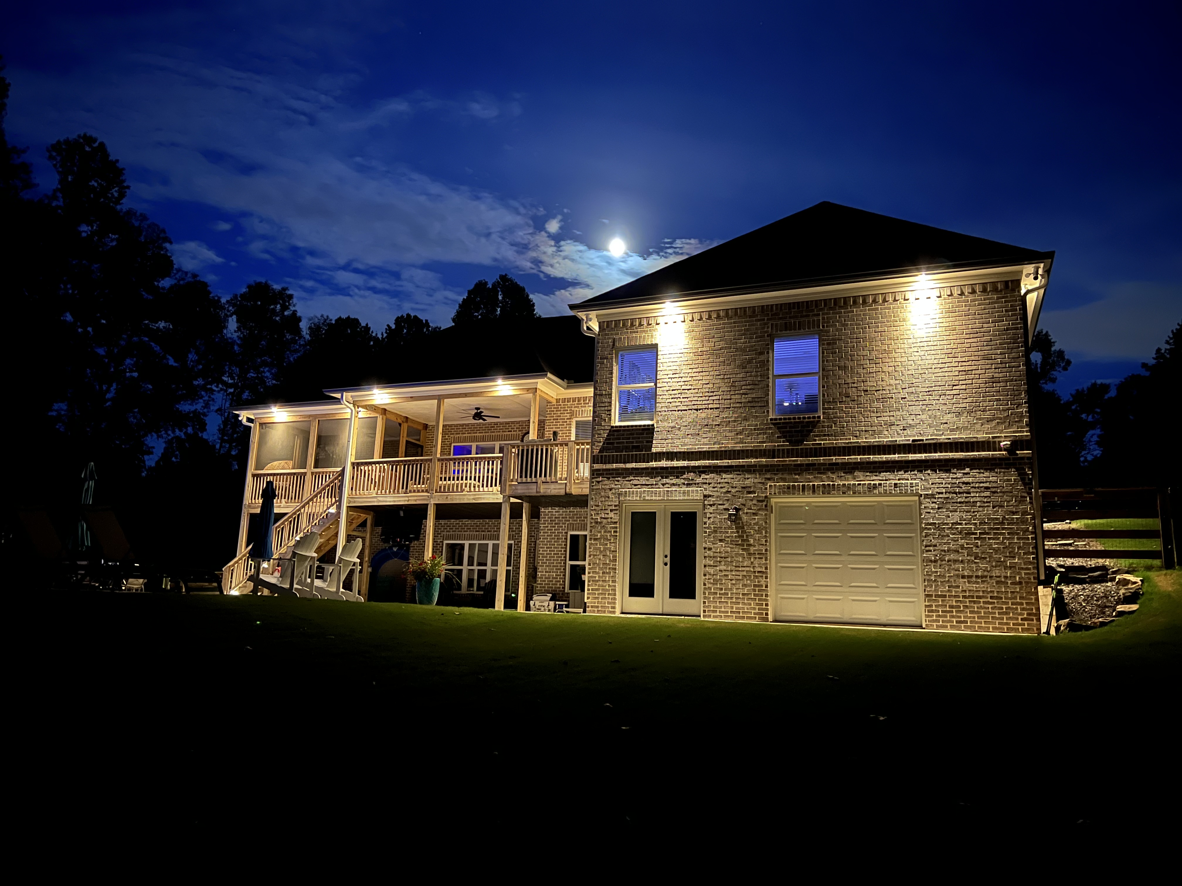 Landscape lighting installation