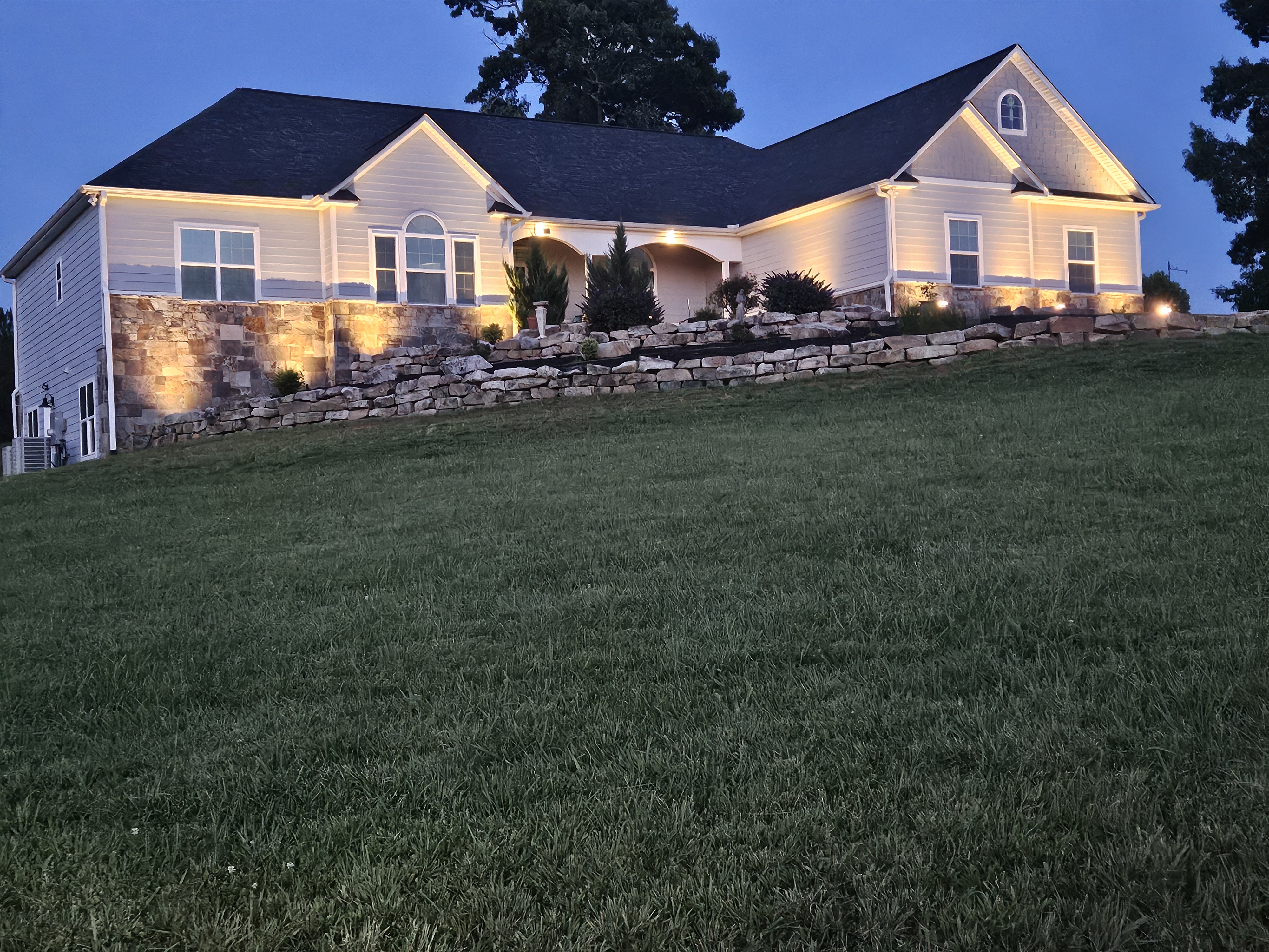 Landscape lighting installation