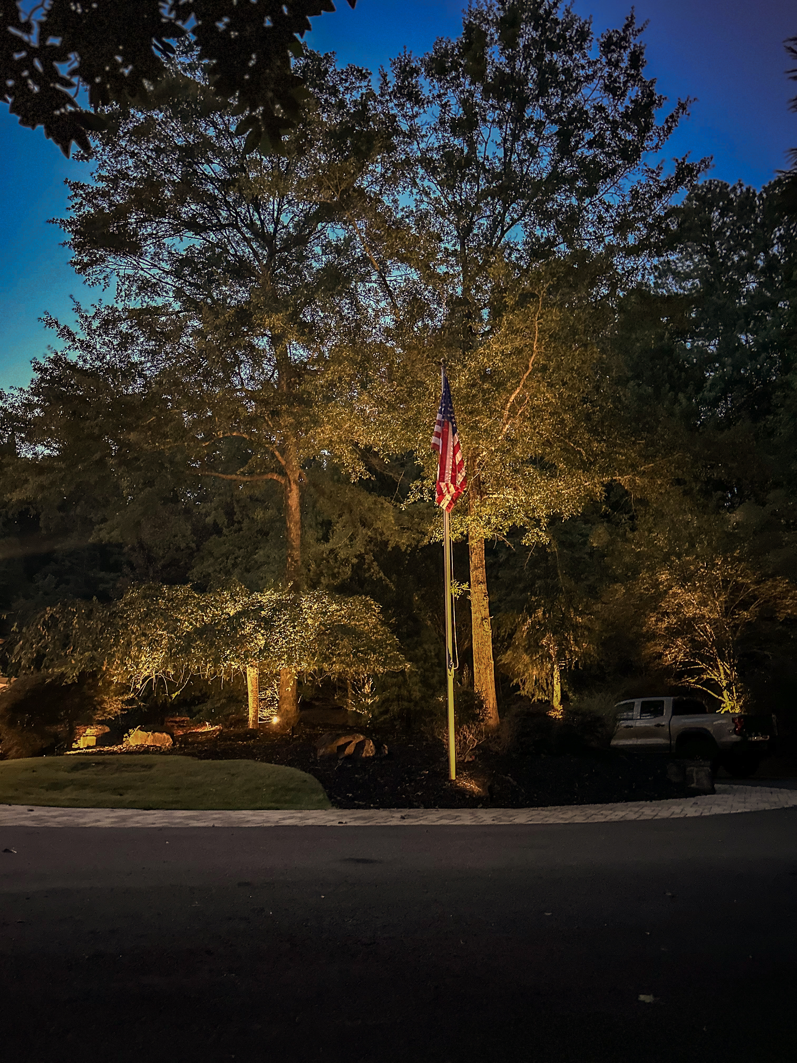 Landscape lighting installation
