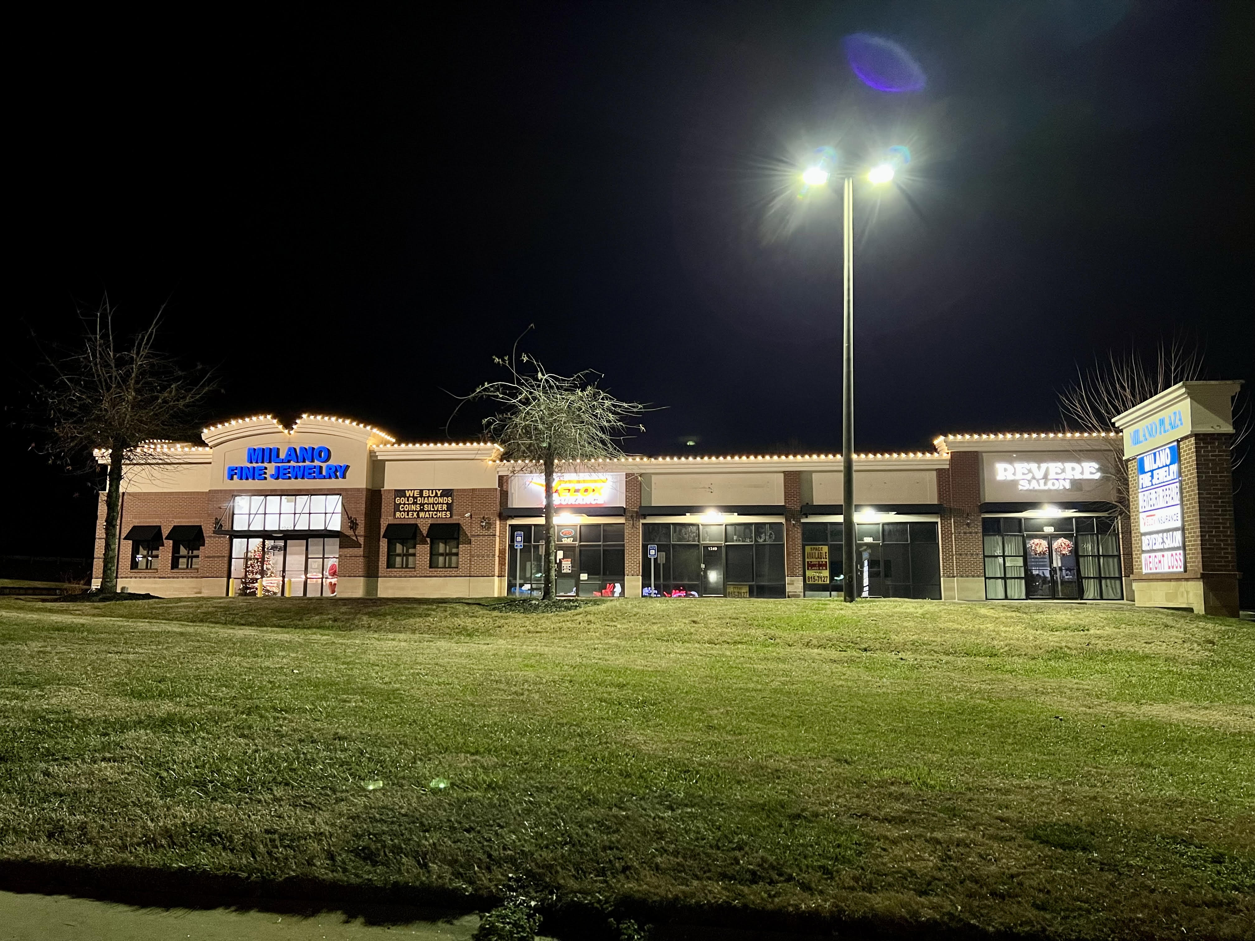 Holiday lighting installation